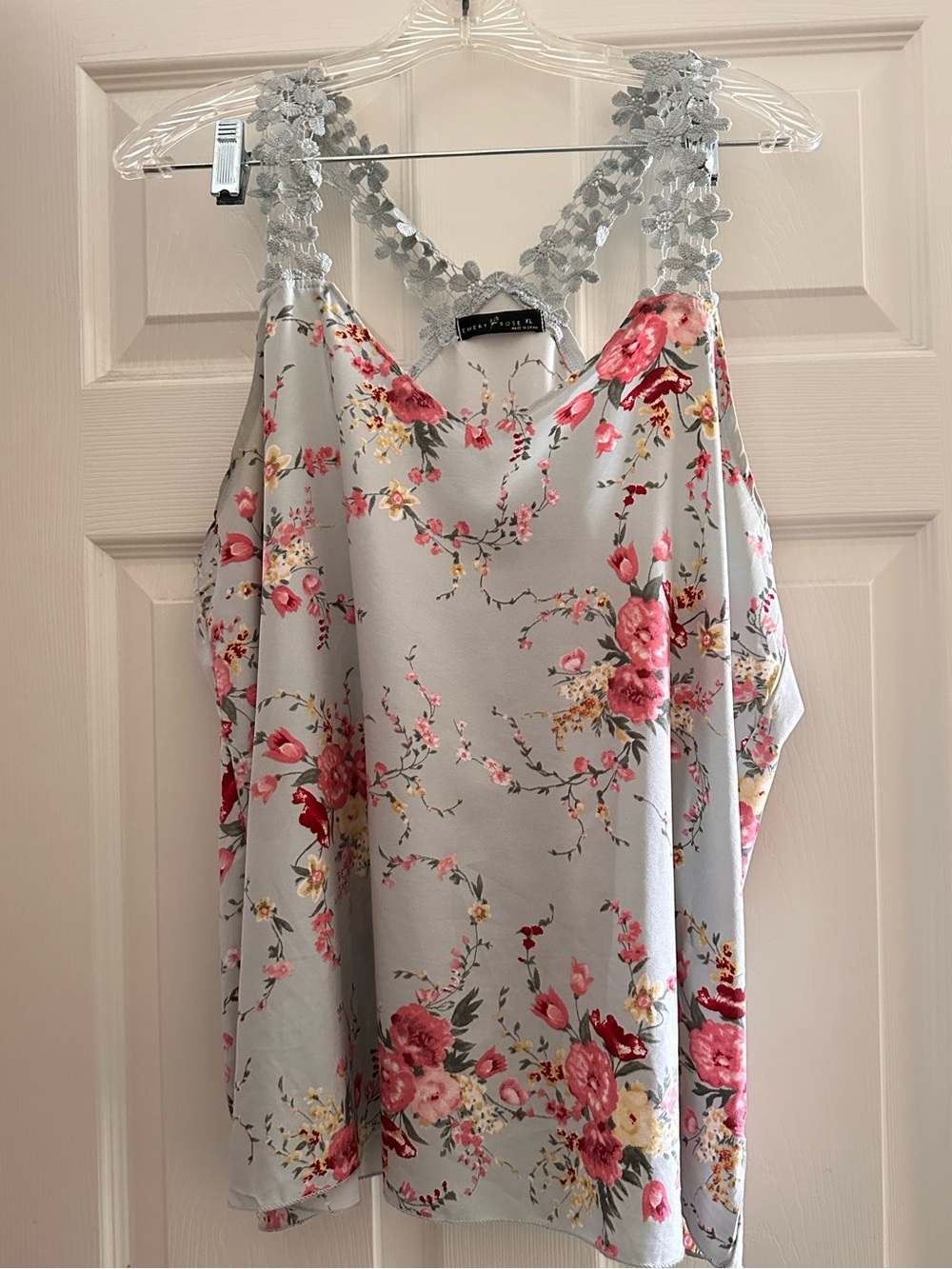 Floral Lace-Trim Tank Top - Light Gray with Pink Roses
